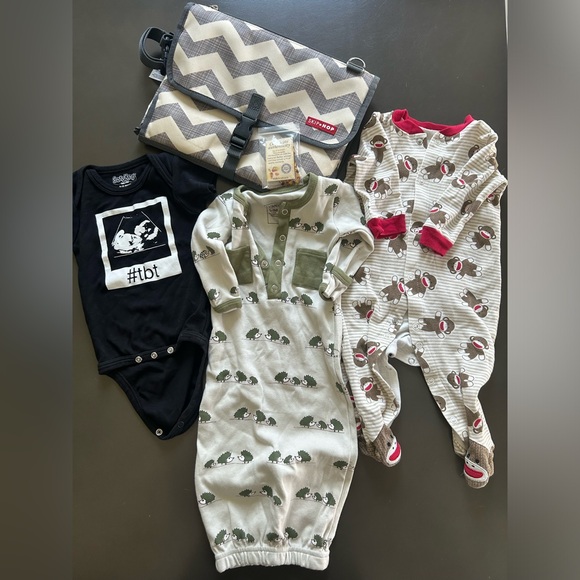 Baby Bundle - 5 Items - Onesies, PJS, SkipHop Changer, Baltic Amber - Picture 1 of 3
